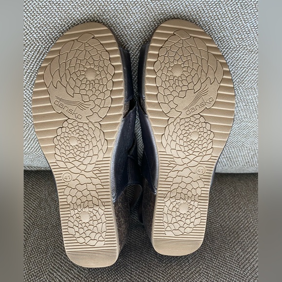 Dansko Metallic Leather Platform Wedge Sandal. 2 Inch Heel. Size 41, 10.5-11 US. - Picture 7 of 13
